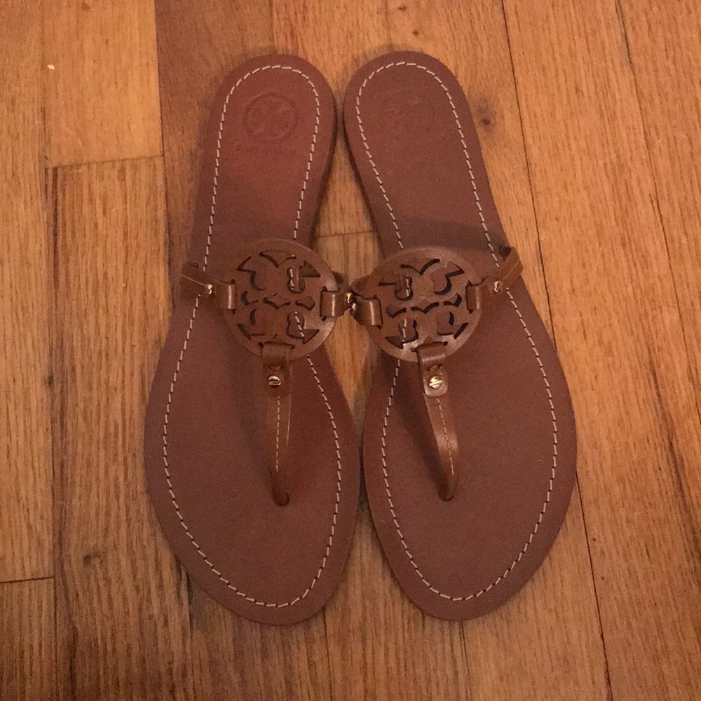 Tory Burch Mini Miller Tan SZ 8.5